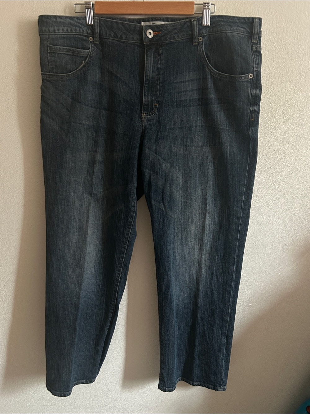 Lee's Modern Series Straight Fit/Leg Dk. BLue Denim Distressed Jeans: 42x30